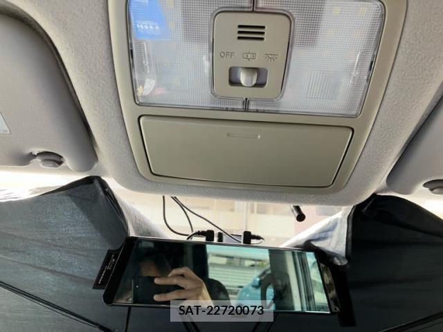 Toyota VOXY 2010-01 8415775-17