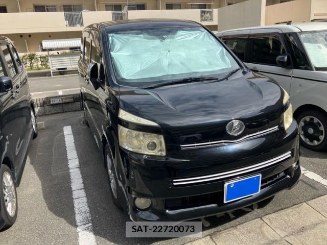 Toyota VOXY 2010-01 8415775-1