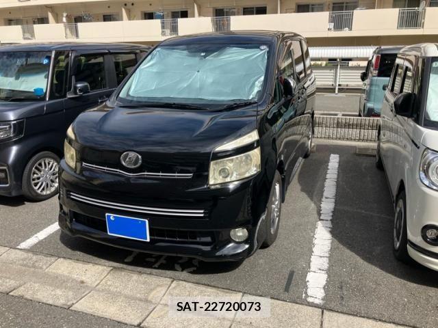 Toyota VOXY 2010-01 8415775-2