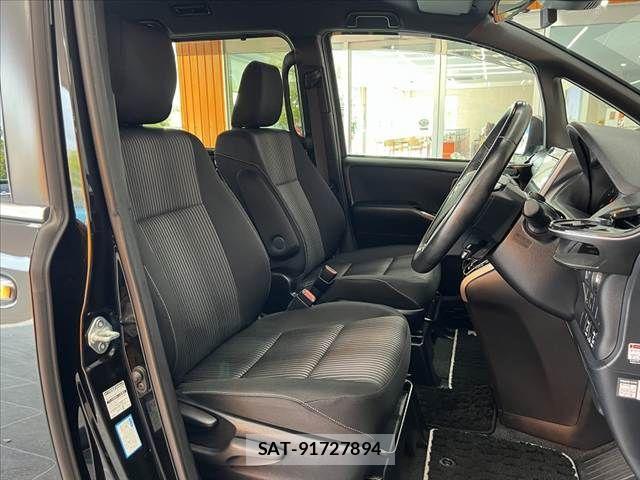 Toyota VOXY 2019-12 8415745-15