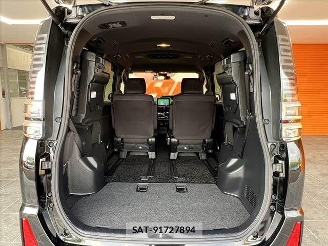 Toyota VOXY 2019-12 8415745-21