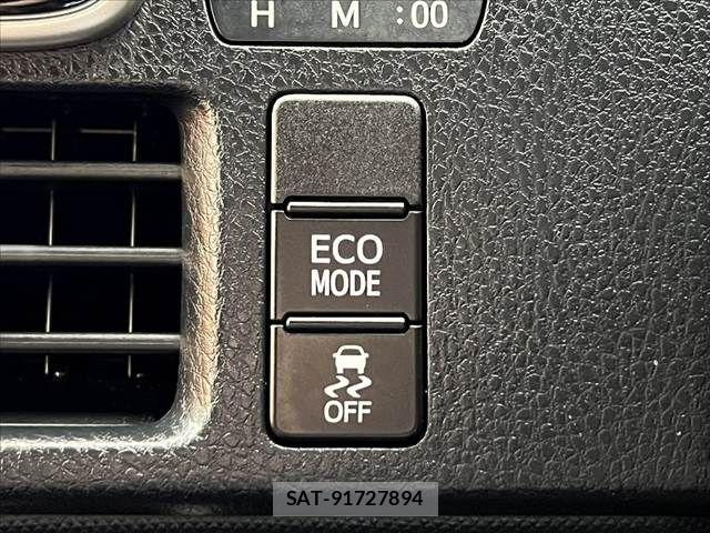 Toyota VOXY 2019-12 8415745-24