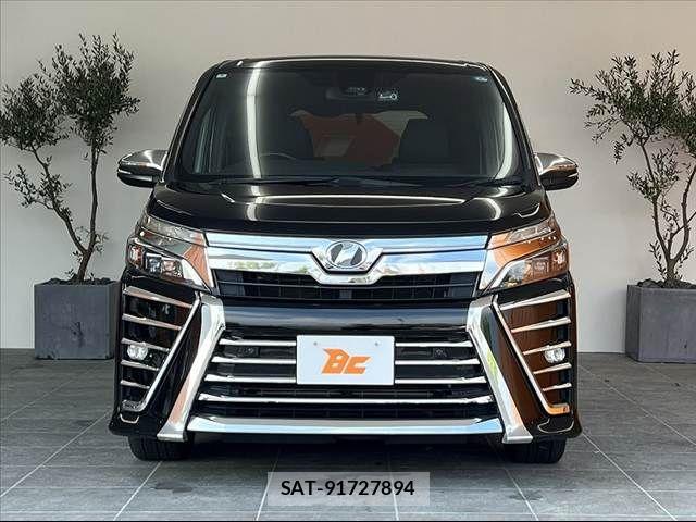 Toyota VOXY 2019-12 8415745-8