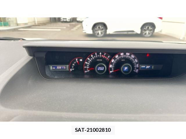Toyota VOXY 2009-10 8415780-21