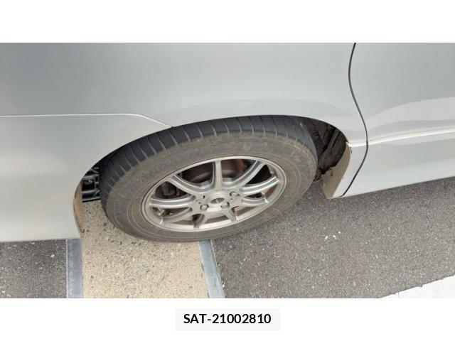 Toyota VOXY 2009-10 8415780-5