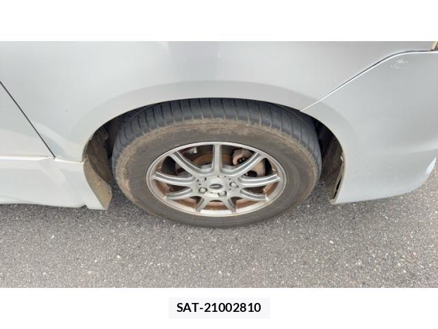 Toyota VOXY 2009-10 8415780-6