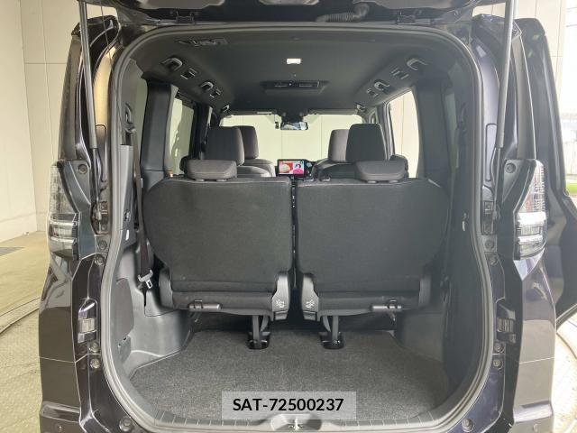 Toyota VOXY 2022-03 8415743-20