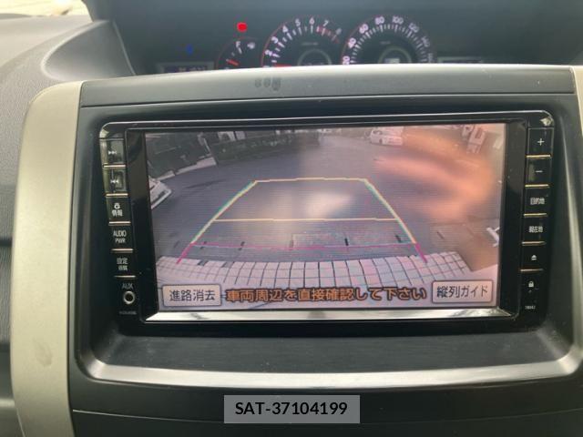 Toyota VOXY 2010-04 8439087-15