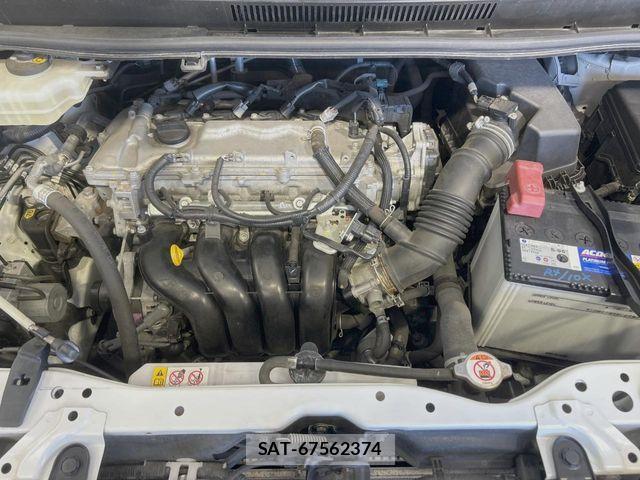 Toyota VOXY 2017-10 8439066-18