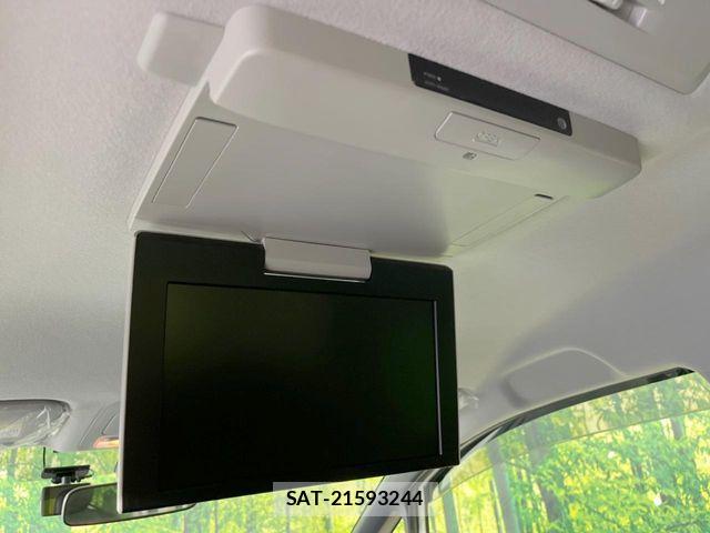 Toyota VOXY 2015-02 8439065-3