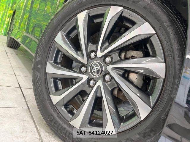 Toyota VOXY 2023-07 8439062-13