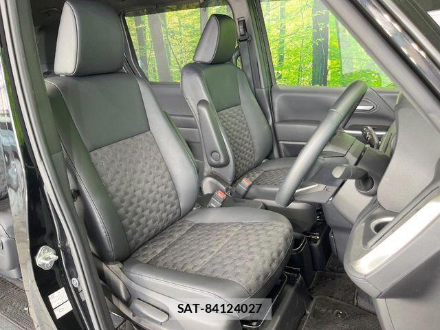 Toyota VOXY 2023-07 8439062-7