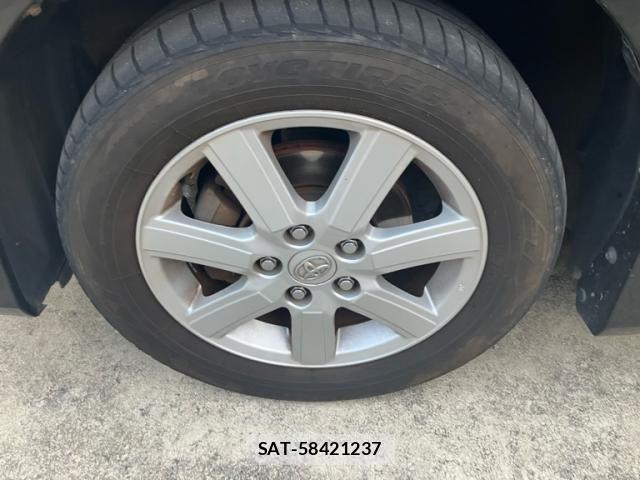 Toyota VOXY 2007-10 8439086-5