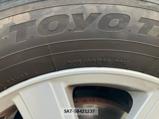Toyota VOXY 2007-10 8439086-8