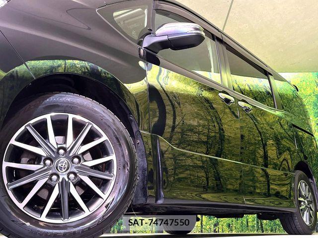 Toyota VOXY 2015-09 8439083-12