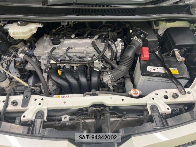 Toyota VOXY 2018-02 8439063-18