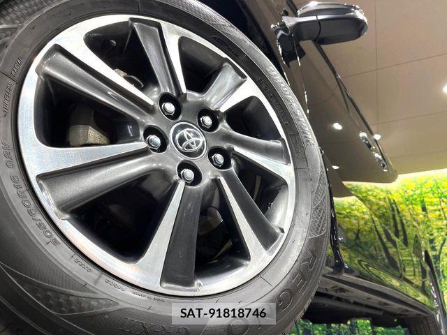 Toyota VOXY 2020-03 8439064-13