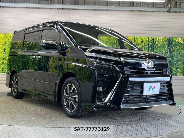 Toyota VOXY 2019-03 8439061-16