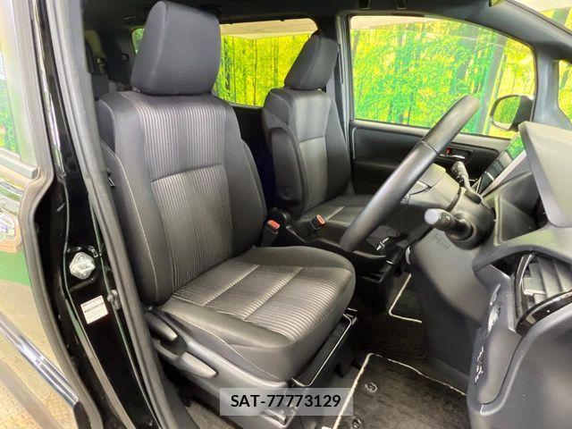 Toyota VOXY 2019-03 8439061-8