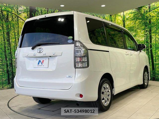 Toyota VOXY 2013-09 8439085-16
