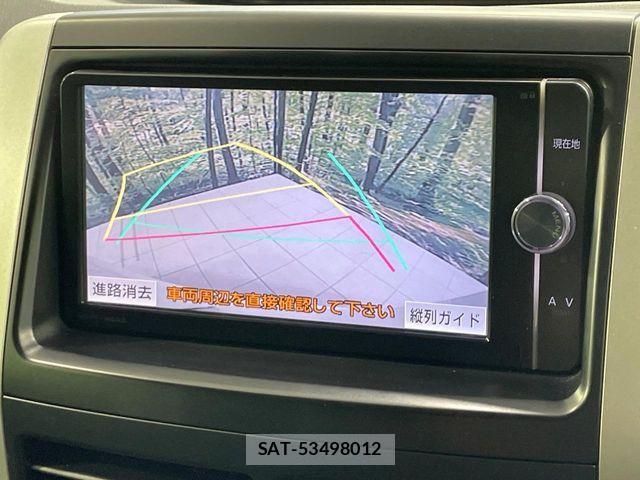 Toyota VOXY 2013-09 8439085-4