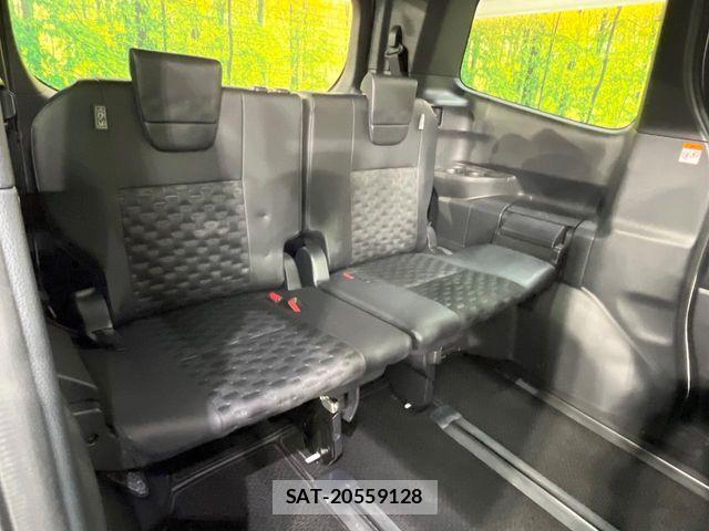 Toyota VOXY 2024-04 8439059-9
