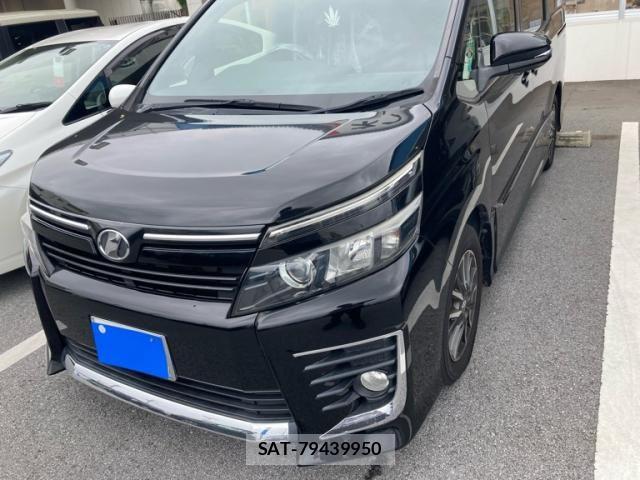 Toyota VOXY 2014-06 8439084-0