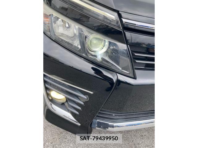 Toyota VOXY 2014-06 8439084-10