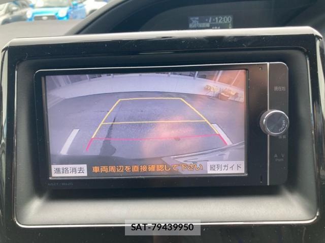Toyota VOXY 2014-06 8439084-25