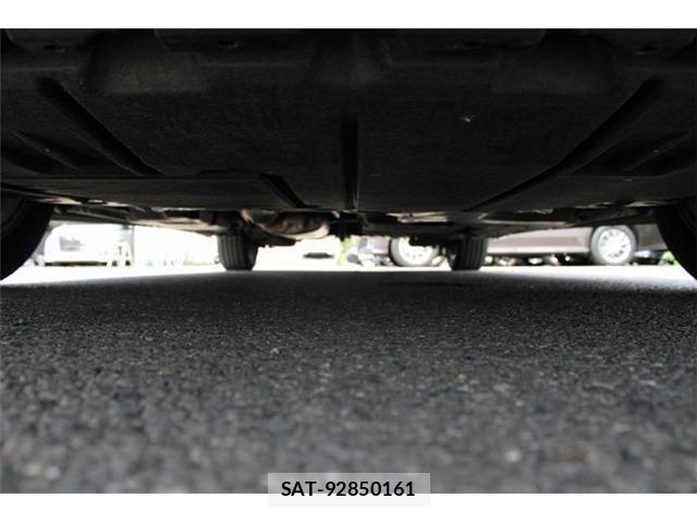 Toyota VOXY 2023-03 8458730-9