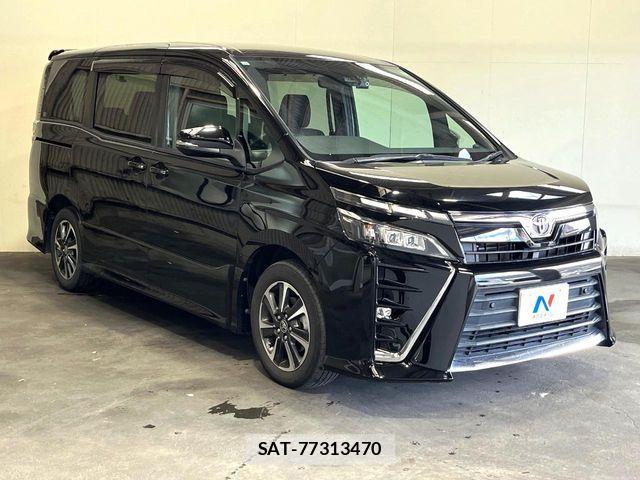Toyota VOXY 2021-11 8458738-18