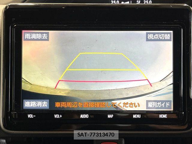 Toyota VOXY 2021-11 8458738-3
