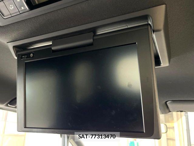 Toyota VOXY 2021-11 8458738-4