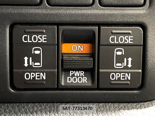 Toyota VOXY 2021-11 8458738-5