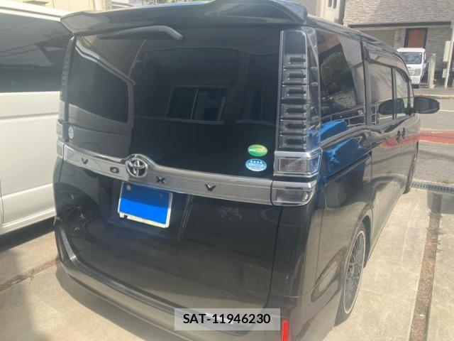 Toyota VOXY 2017-09 8458746-4