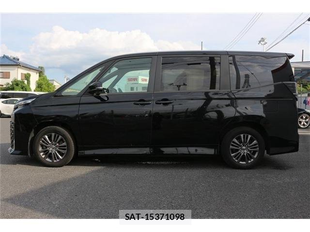 Toyota VOXY 2023-07 8458739-10