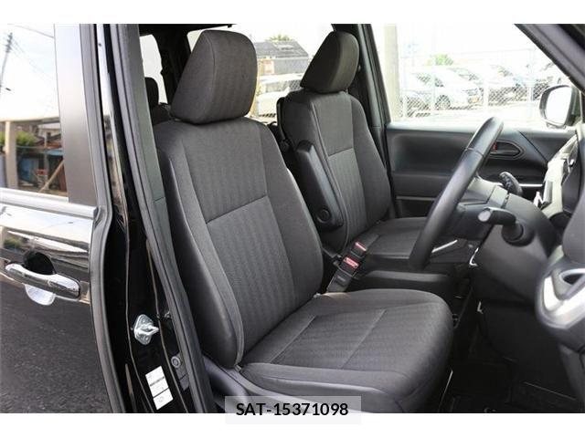 Toyota VOXY 2023-07 8458739-14