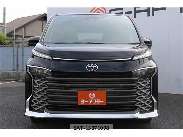 Toyota VOXY 2023-07 8458739-7