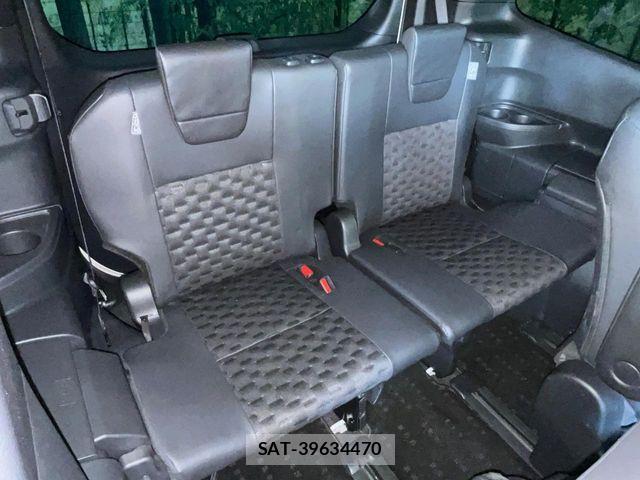 Toyota VOXY 2025-02 8458732-10