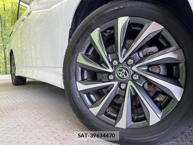 Toyota VOXY 2025-02 8458732-14
