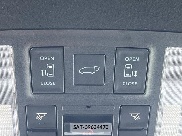 Toyota VOXY 2025-02 8458732-6