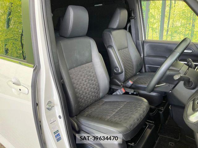 Toyota VOXY 2025-02 8458732-8