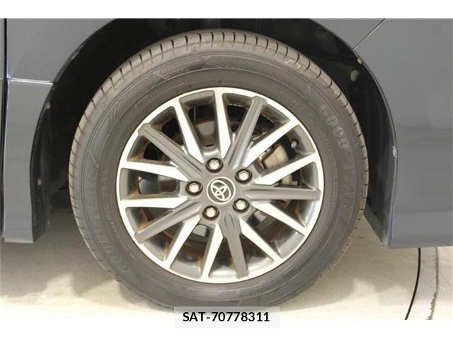 Toyota VOXY 2014-03 8458742-22