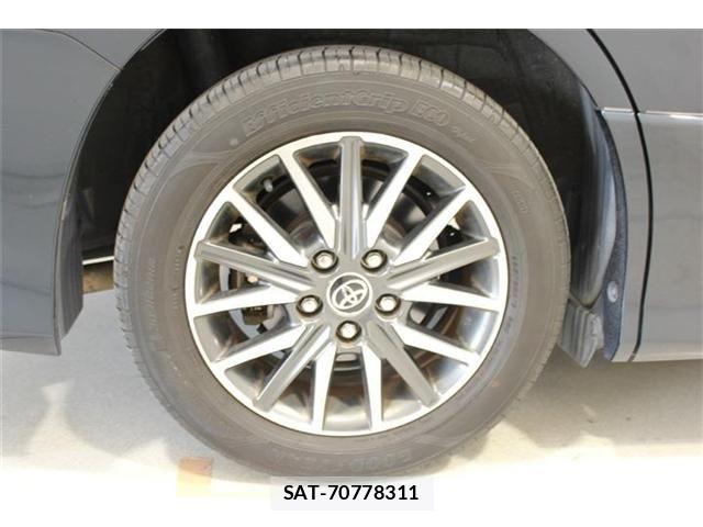 Toyota VOXY 2014-03 8458742-23