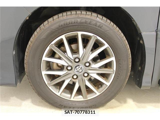 Toyota VOXY 2014-03 8458742-25