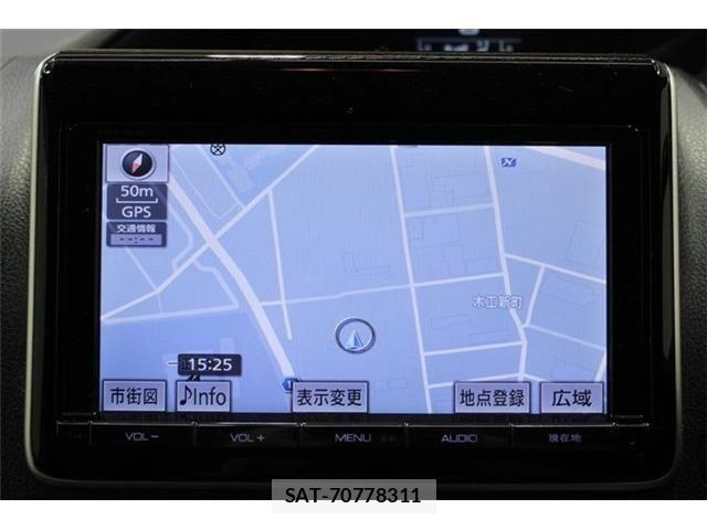 Toyota VOXY 2014-03 8458742-2