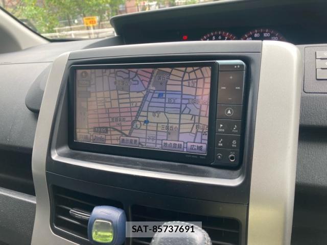 Toyota VOXY 2010-07 8458750-13