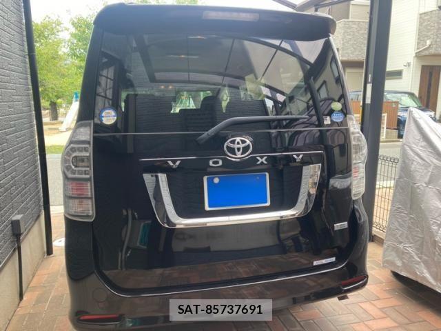 Toyota VOXY 2010-07 8458750-2