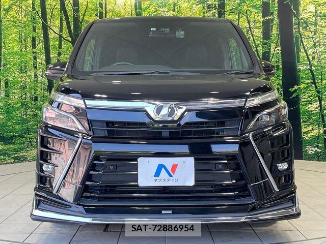 Toyota VOXY 2019-08 8458740-14