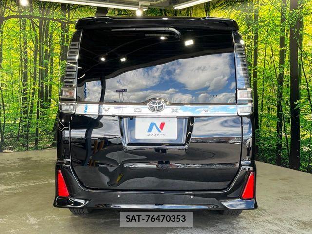 Toyota VOXY 2019-09 8458741-14